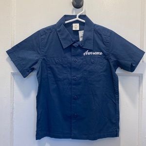 NWT Gap boys button down shirt. Super cute shark mouth graphic. Size 3